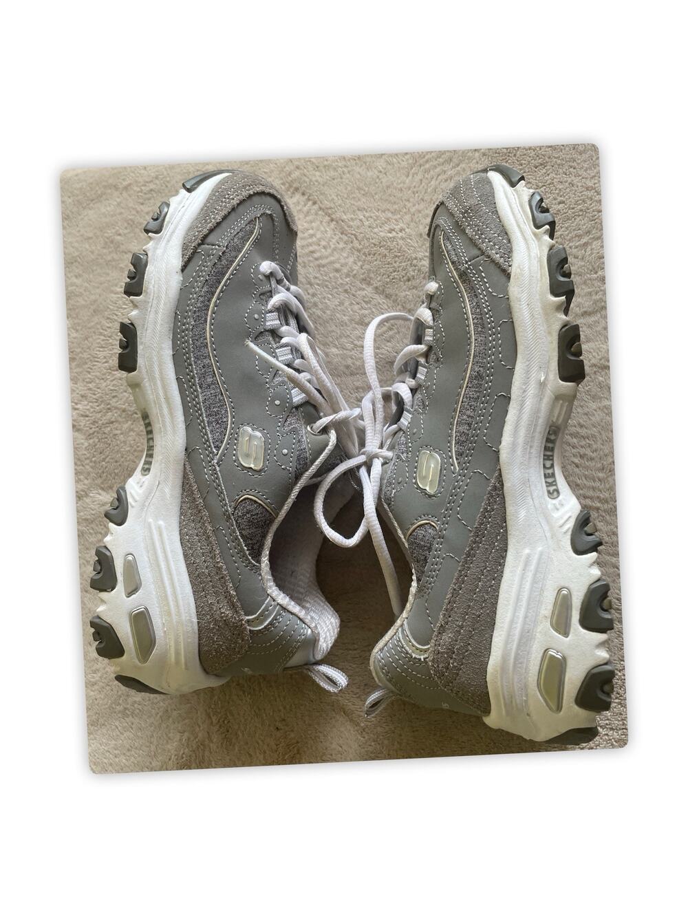 Skechers D’Lites 11936W GYW Wide Fit Memory Foam Sneakers Womens 7 Gray